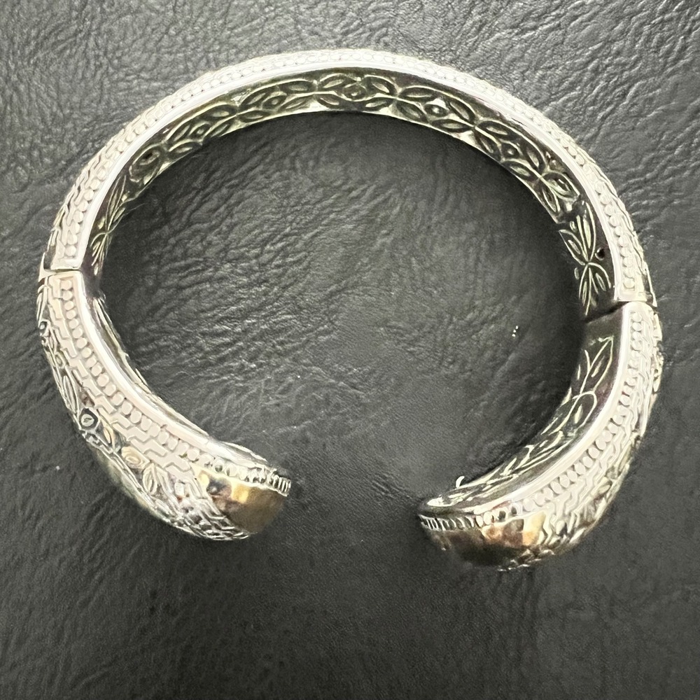 Two Tone Floral Engraved Double Hinged Bangle Bracelet Size 7 Cottagecore